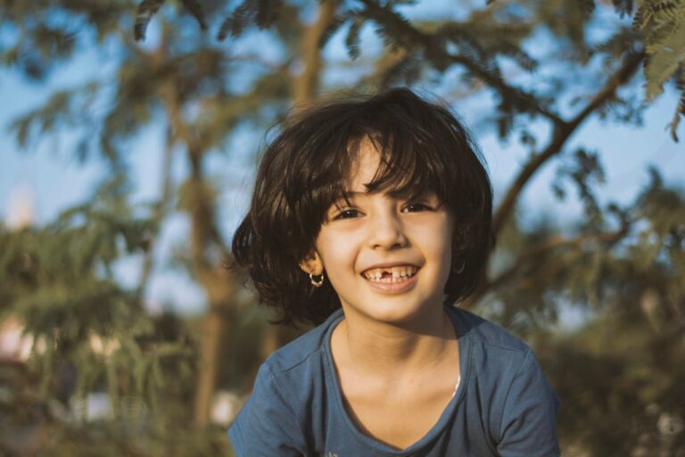 Lire la suite à propos de l’article Perte des dents de lait : à quel âge et dans quel ordre ça se passe ?