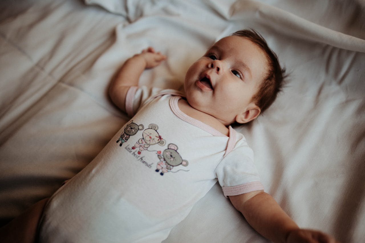 You are currently viewing Première dent à 3 mois : est-ce normal et comment réagir ?